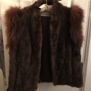 Adorable brown real fur vintage vest